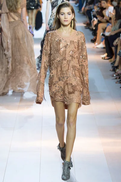 Look 35